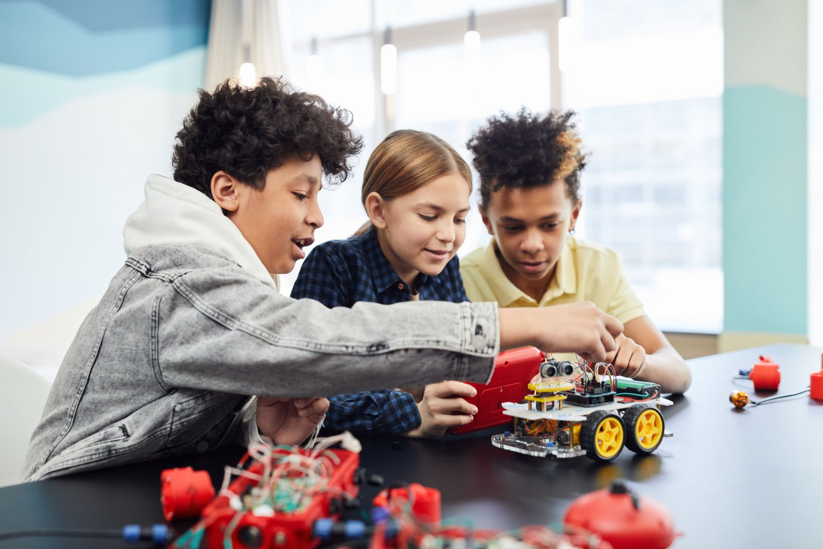 Kids Learning Robotics